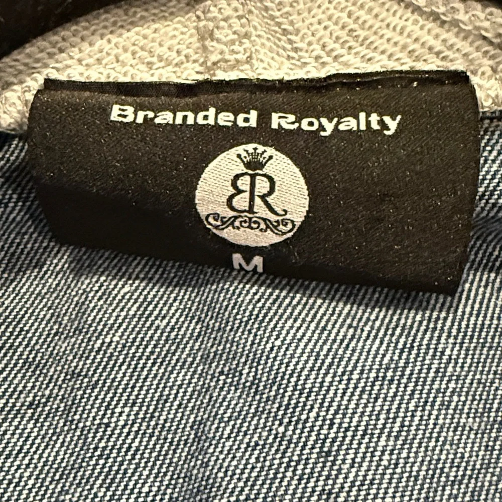 Branded Royalty Denim Jacket with Gray Hoodie. Size M - Picture 4 of 7